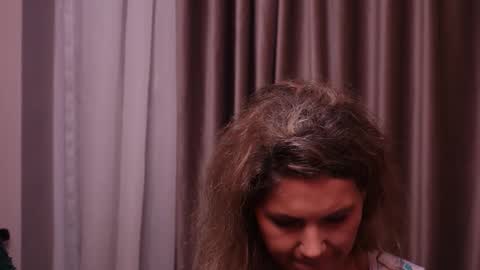 Snapshot of feliciakrige chatting on 10.08.25 FeliciaKrige online show from 10.08.25