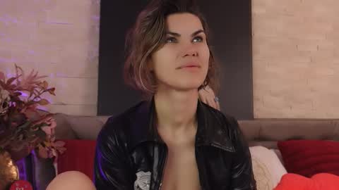 FeliciaKrige online show from 02.15.26