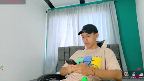 felipehotgonzalez online show from 11.24.25