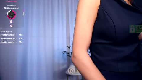 Snapshot of felissiany chatting on 10.04.25 Hello im Nova online show from 10.04.25