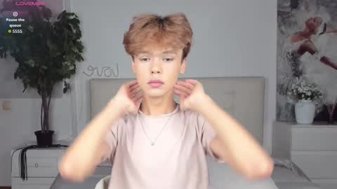 Felix online show from 09.27.25