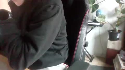 fem_alice_louis_dom online show from 11.18.25