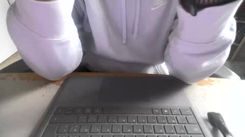 Snapshot of fem_alice_louis_dom chatting on 05.04.26 fem_alice_louis_dom online show from 05.04.26