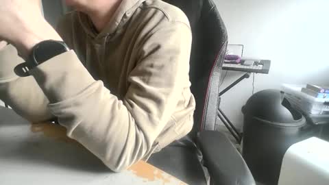 Snapshot of fem_alice_louis_dom chatting on 05.19.26 fem_alice_louis_dom online show from 05.19.26