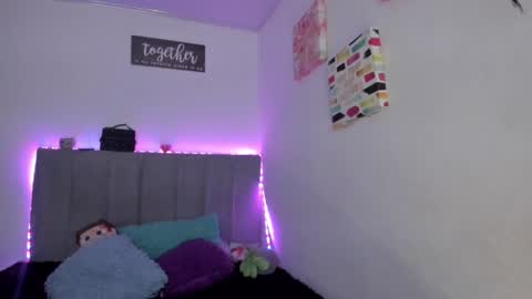 fem_boy6 online show from 12.18.24