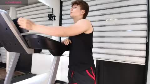 Snapshot of femboy_max chatting on 05.15.26 Femboy Max online show from 05.15.26