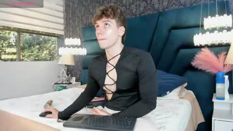 Snapshot of femboy_max chatting on 07.16.26 Femboy Max online show from 07.16.26