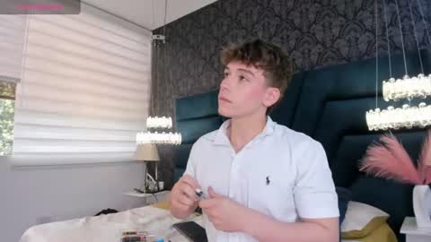 Snapshot of femboy_max chatting on 07.26.26 Femboy Max online show from 07.26.26