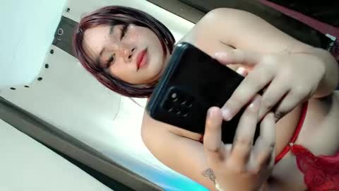 Snapshot of femboy_veronica chatting on 10.11.25 femboy_veronica online show from 10.11.25