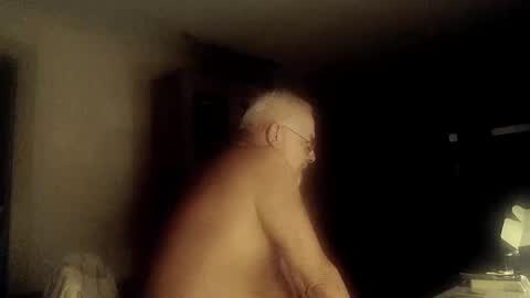 Snapshot of femdom_sub chatting on 10.02.25 femdom_sub online show from 10.02.25