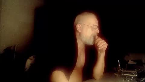 Snapshot of femdom_sub chatting on 10.18.25 femdom_sub online show from 10.18.25