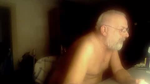 Snapshot of femdom_sub chatting on 10.24.25 femdom_sub online show from 10.24.25