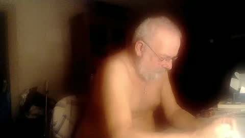 Snapshot of femdom_sub chatting on 11.01.25 femdom_sub online show from 11.01.25