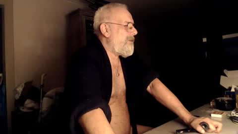 Snapshot of femdom_sub chatting on 11.08.25 femdom_sub online show from 11.08.25