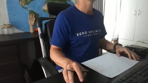 Snapshot of femdomsubby chatting on 01.09.25 femdomsubby online show from 01.09.25