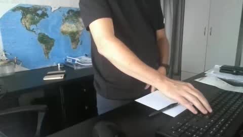 Snapshot of femdomsubby chatting on 01.29.25 femdomsubby online show from 01.29.25