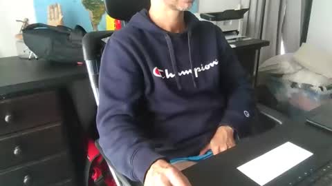 Snapshot of femdomsubby chatting on 11.11.25 femdomsubby online show from 11.11.25