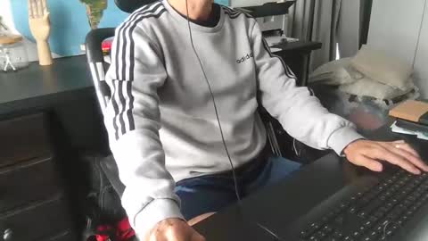 Snapshot of femdomsubby chatting on 11.13.25 femdomsubby online show from 11.13.25