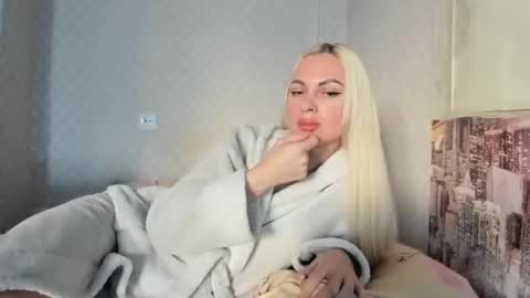 Snapshot of femida13 chatting on 10.31.25 femida13 online show from 10.31.25