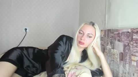 Snapshot of femida13 chatting on 11.11.25 femida13 online show from 11.11.25