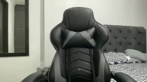 Fenix Golden17 ---- Every night after 2200 time Colombia online show from 11.16.25