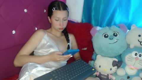 Snapshot of fenixxx1604 chatting on 10.20.25 Fenixxx online show from 10.20.25