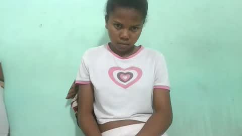 Snapshot of fenou122745 chatting on 10.03.25 fenou122745 online show from 10.03.25