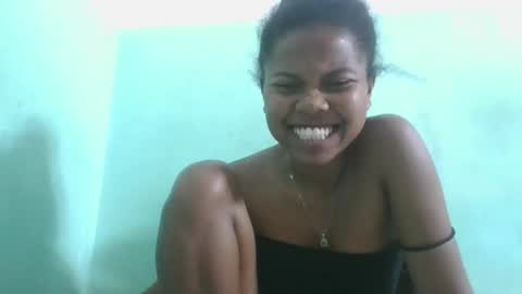 Snapshot of fenou122745 chatting on 10.11.25 fenou122745 online show from 10.11.25