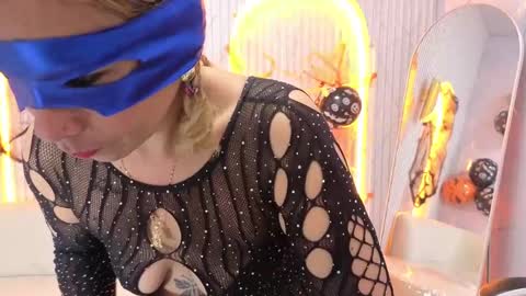 Ferchis  online show from 10.11.25