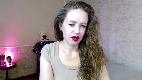 Snapshot of fern_lust chatting on 06.25.26 fern_lust online show from 06.25.26