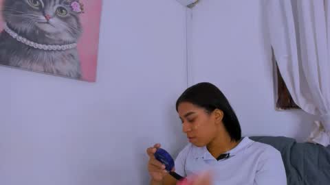 Fernanda online show from 10.04.25