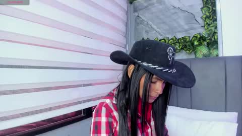 Snapshot of fernanda_liie_ chatting on 10.14.25 fernanda_liie_ online show from 10.14.25