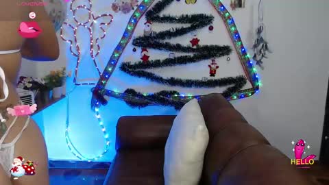 Snapshot of fernandaeloisa chatting on 01.05.25 FernandaEloisa online show from 01.05.25