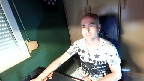 Snapshot of fernandez83 chatting on 06.28.26 fernandez83 online show from 06.28.26
