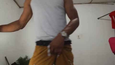 Snapshot of fernandez_latinblack chatting on 12.06.24 fernandez_latinblack online show from 12.06.24