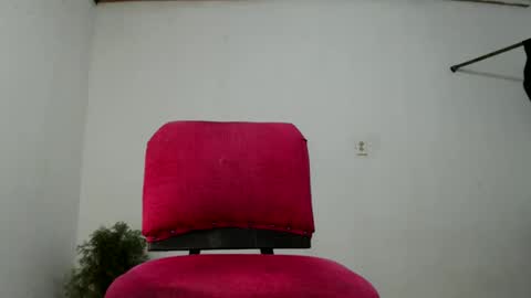 Snapshot of fernandez_latinblack chatting on 12.21.24 fernandez_latinblack online show from 12.21.24