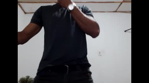 Snapshot of fernandez_latinblack chatting on 12.30.24 fernandez_latinblack online show from 12.30.24