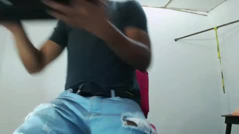 Snapshot of fernandez_latinblack chatting on 01.16.25 fernandez_latinblack online show from 01.16.25