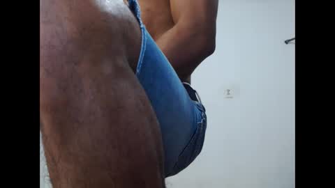 Snapshot of fernandez_latinblack chatting on 01.27.25 fernandez_latinblack online show from 01.27.25