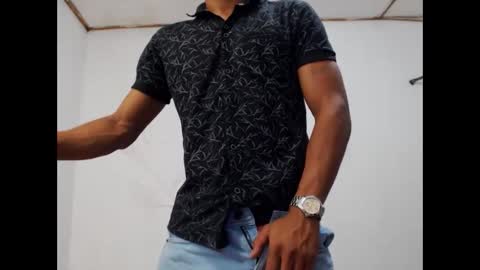 Snapshot of fernandez_latinblack chatting on 01.29.25 fernandez_latinblack online show from 01.29.25