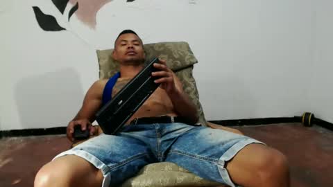 Snapshot of fernandez_latinblack chatting on 02.12.25 fernandez_latinblack online show from 02.12.25
