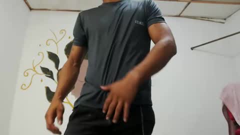 Snapshot of fernandez_latinblack chatting on 02.13.25 fernandez_latinblack online show from 02.13.25