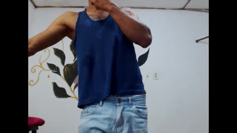 Snapshot of fernandez_latinblack chatting on 02.14.25 fernandez_latinblack online show from 02.14.25