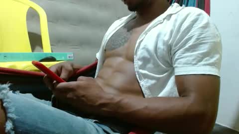 Snapshot of fernandez_latinblack chatting on 02.27.25 fernandez_latinblack online show from 02.27.25