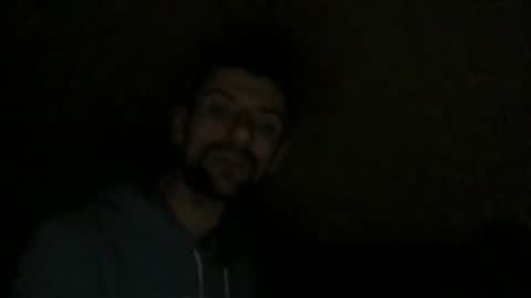 Raised in 90s online show from 12.21.25