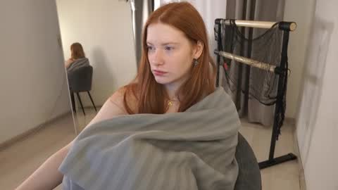 Snapshot of fiamoor chatting on 10.30.25 Fia online show from 10.30.25