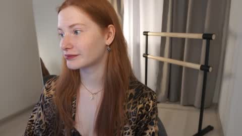 Snapshot of fiamoor chatting on 11.05.25 Fia online show from 11.05.25