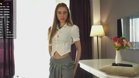 Snapshot of fideliastagnitto chatting on 05.17.26 Hello there im Isabela3 online show from 05.17.26
