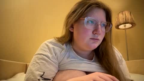 Sophie online show from 02.14.25