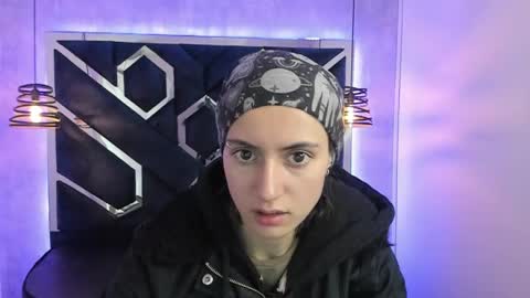   online show from 01.05.25